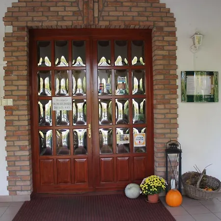 Bajor Panzio Bed & Breakfast 2*